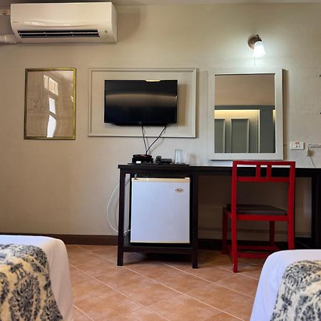 Sun Hotel Phetchaburi Extérieur photo