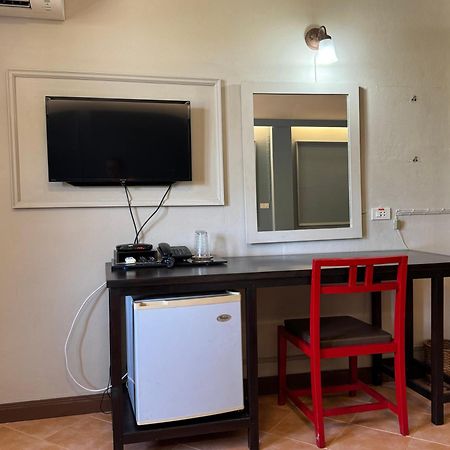 Sun Hotel Phetchaburi Extérieur photo