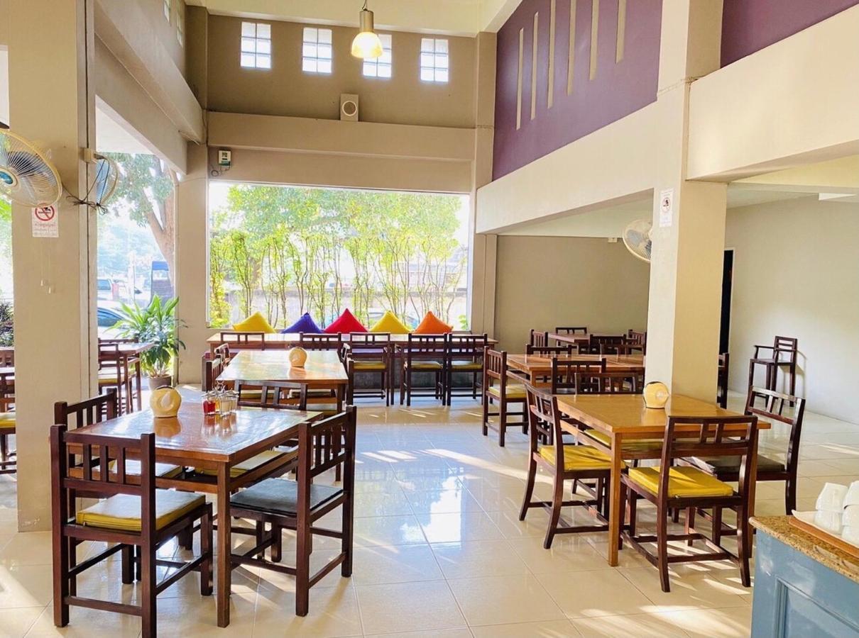 Sun Hotel Phetchaburi Extérieur photo