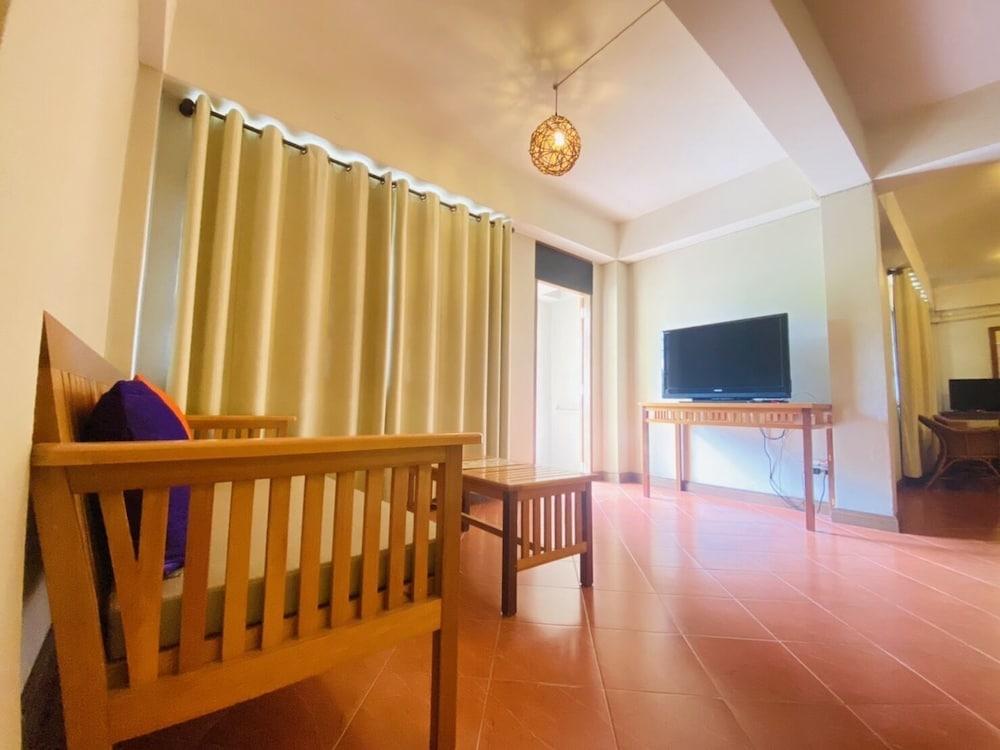 Sun Hotel Phetchaburi Extérieur photo