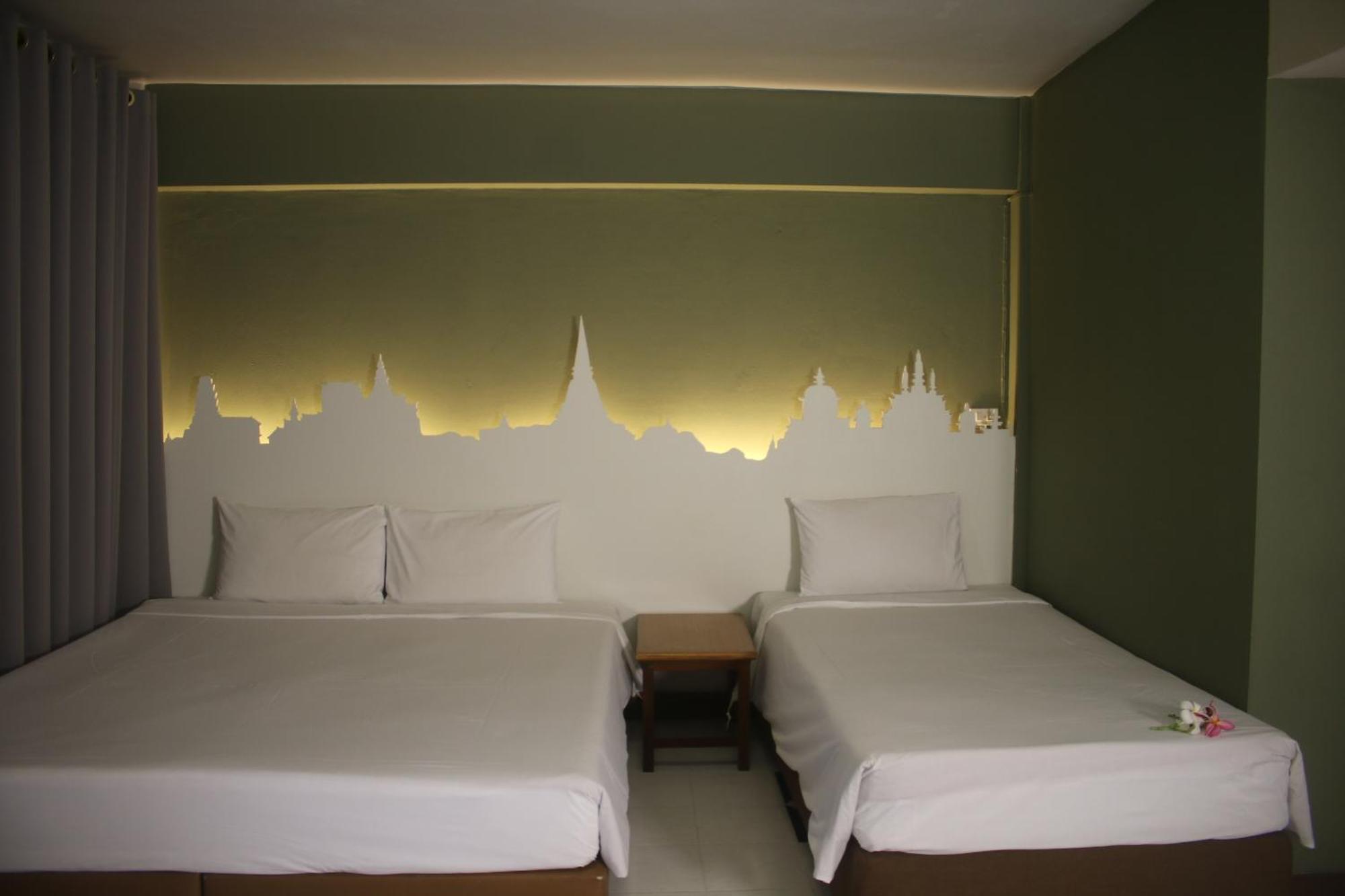 Sun Hotel Phetchaburi Extérieur photo